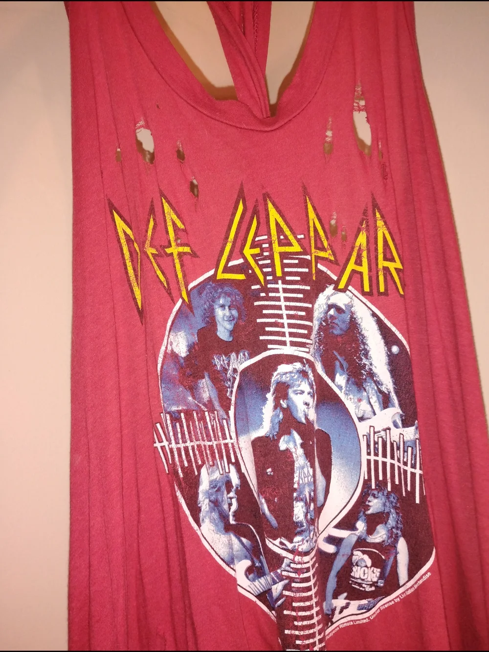 vintage-style red Def Leppard